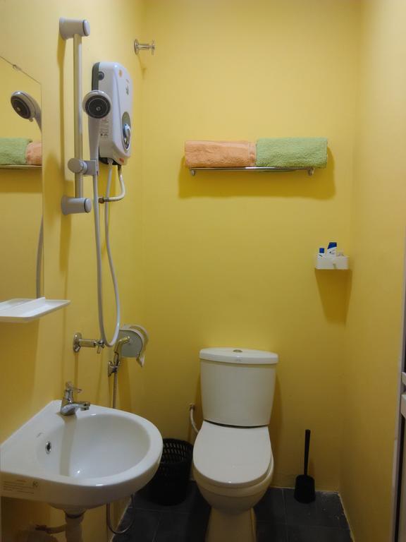 Moon Eleven Hostel Near Klia & Klia2 Sepang Dış mekan fotoğraf